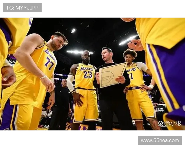 安东尼戴维斯统治攻防两端展现超级内线价值助力湖人冲击总冠军