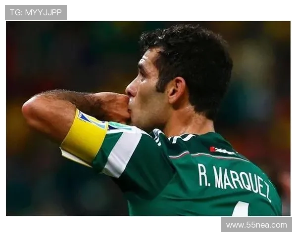 亚特联与休斯敦的激烈对决揭示了球队实力与战术的较量 亚特联与休斯敦的激烈对决揭示了球队实力与战术的较量